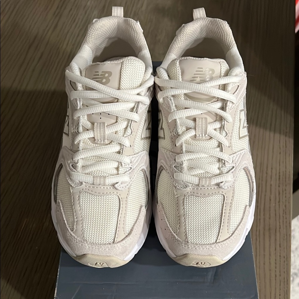 New Balance 530 White Beige 6 women